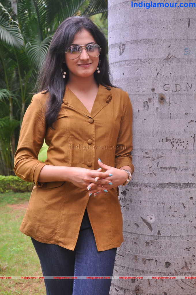 Hari Priya Actress hd photo
