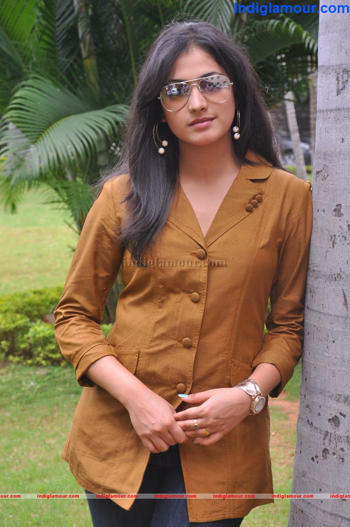 Hari Priya Actress hd photo
