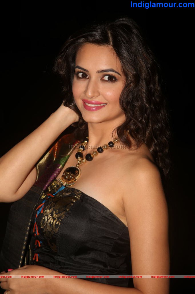 Kriti Kharbanda Actress hd photo