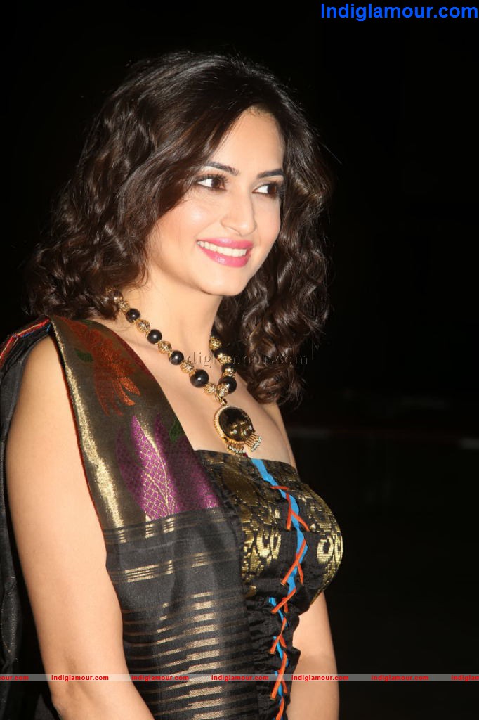 Kriti Kharbanda Actress hd photo