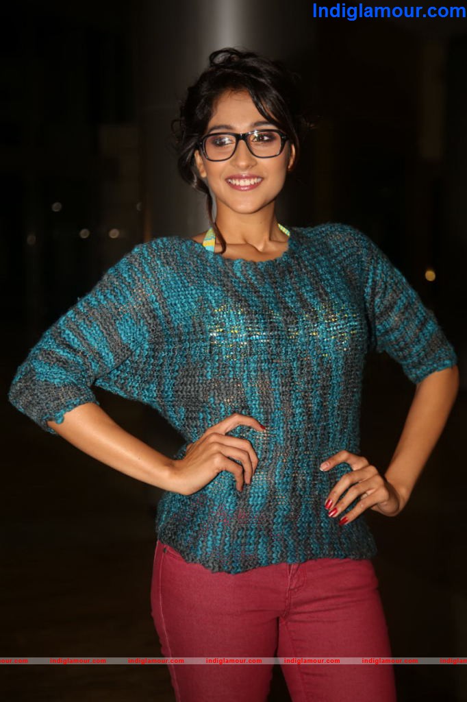 Regina Cassandra Actress hd photo