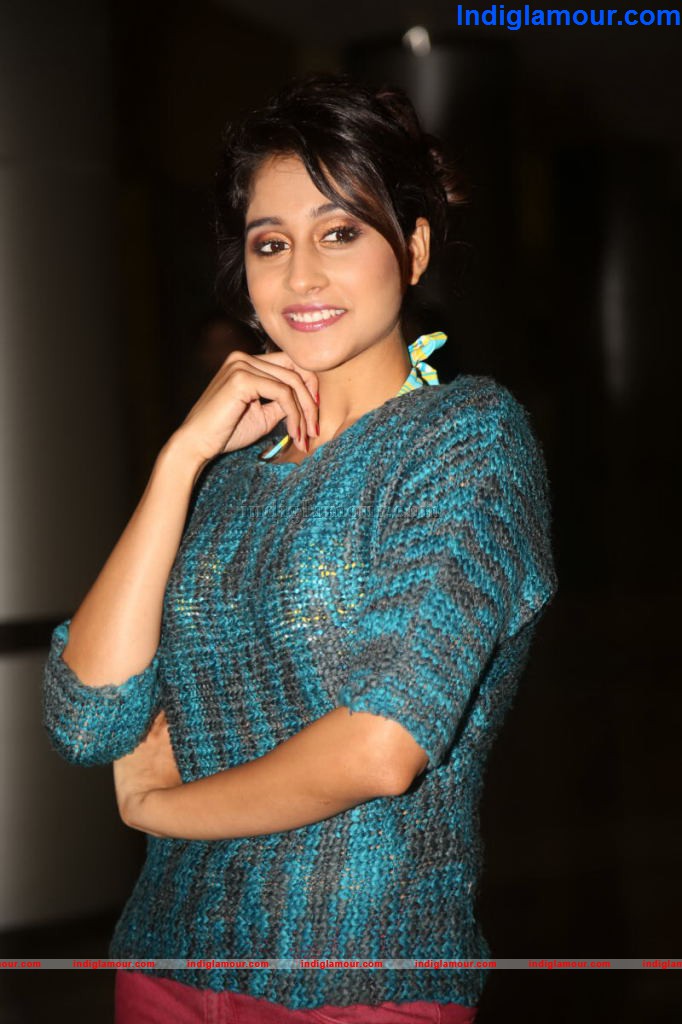 Regina Cassandra Actress hd photo