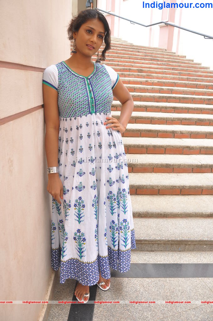 Shama Singh Actress hd photo