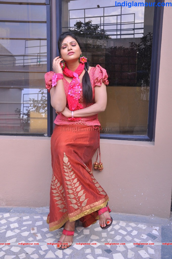 Viswadha Actress hd photo