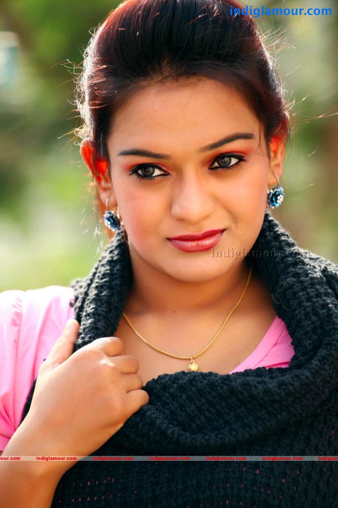 Roshika Actress hd photo