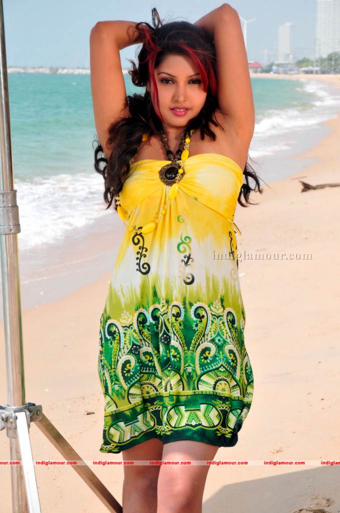 Komal Actress hd photo