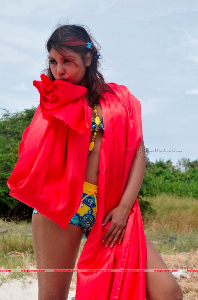 Komal Actress hd photo
