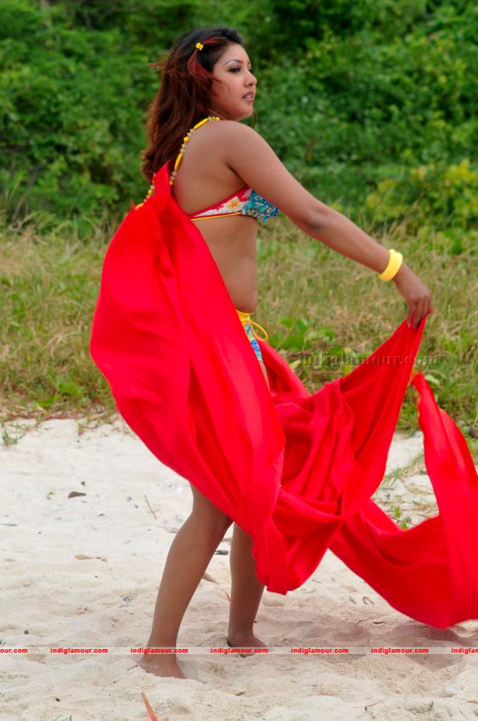 Komal Actress hd photo