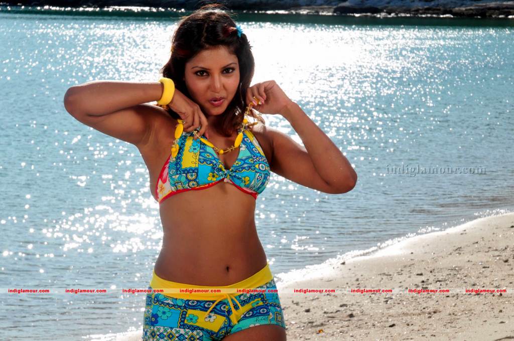 Komal Actress hd photo