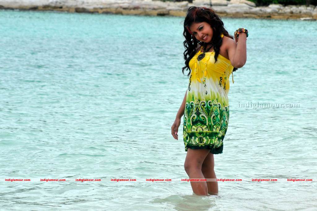 Komal Actress hd photo