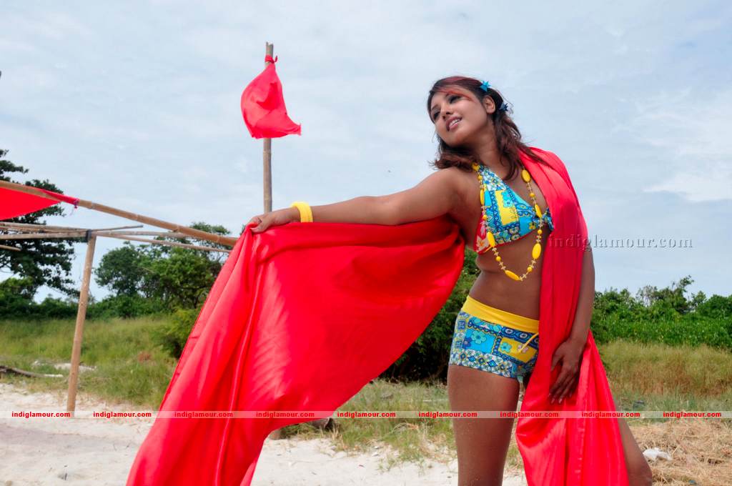 Komal Actress hd photo