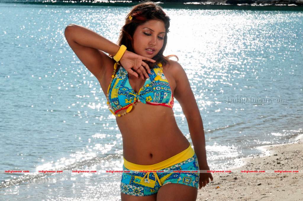Komal Actress hd photo