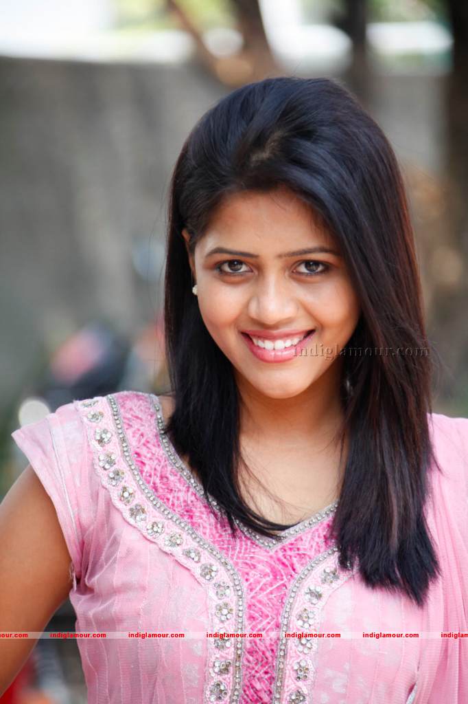 Sonali Actress hd photo