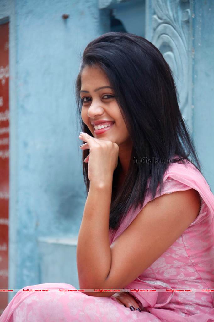 Sonali Actress hd photo