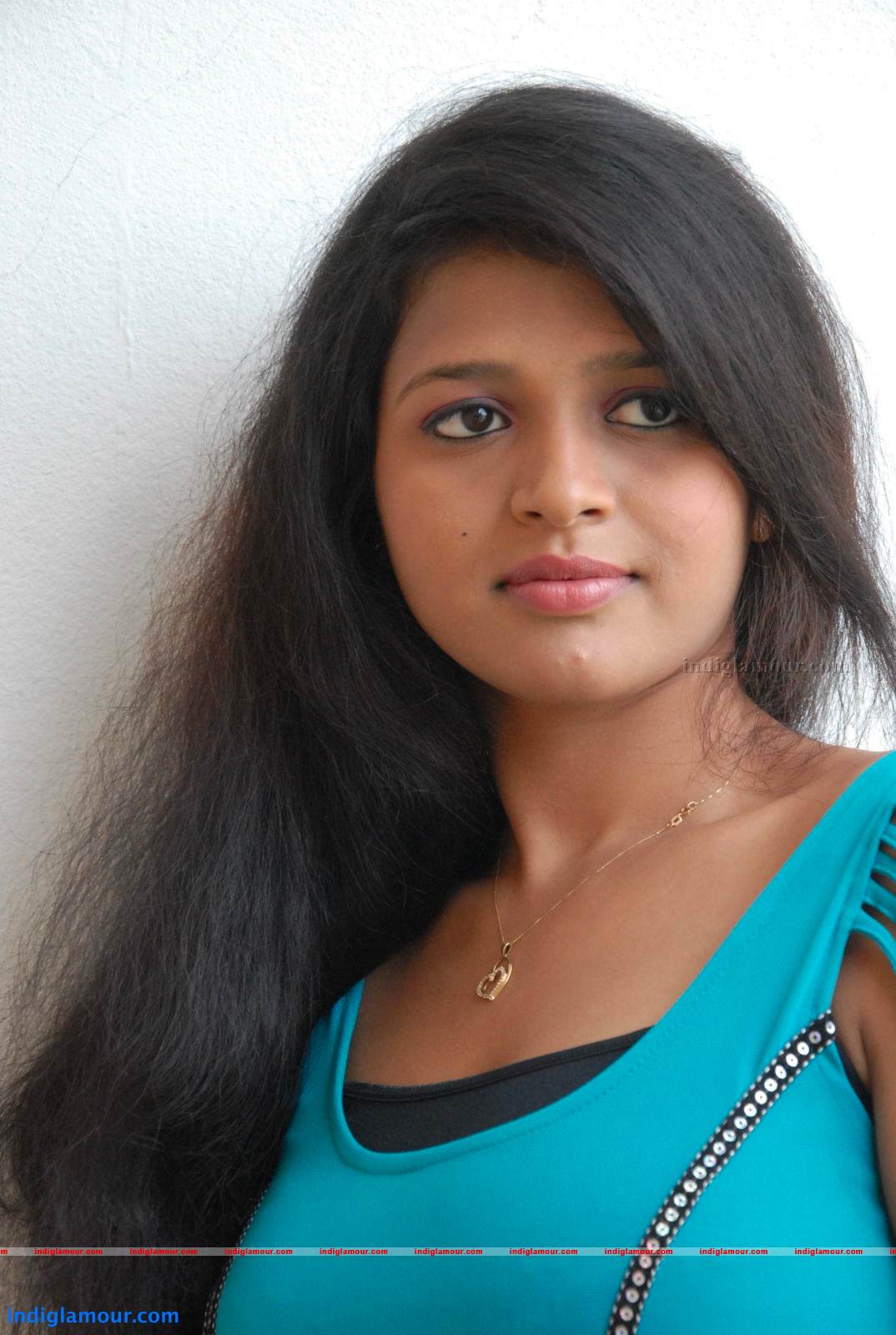 Aswi Actress hd photo
