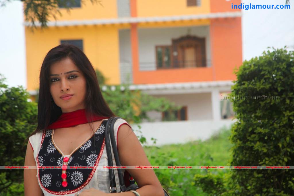 Nisha Actress hd photo