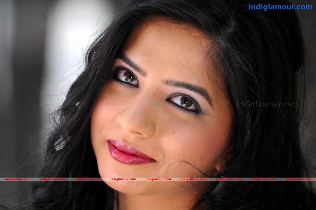 Nisha Shah Actress hd photo
