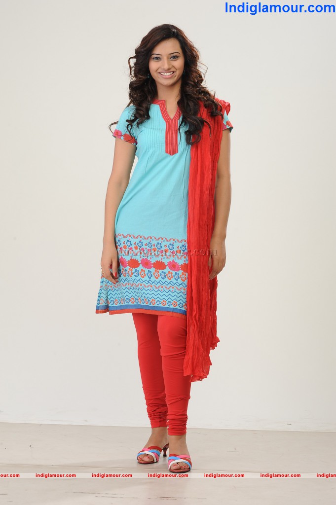 Isha Chawla Actress hd photo