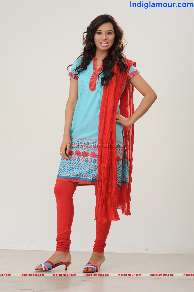 Isha Chawla Actress hd photo