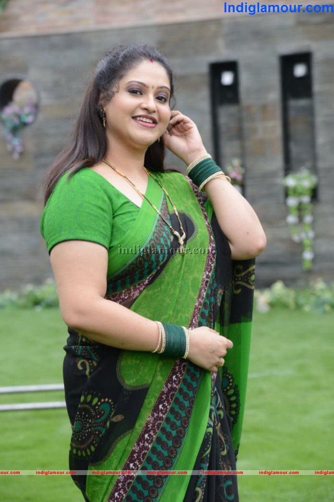Raasi Actress hd photo