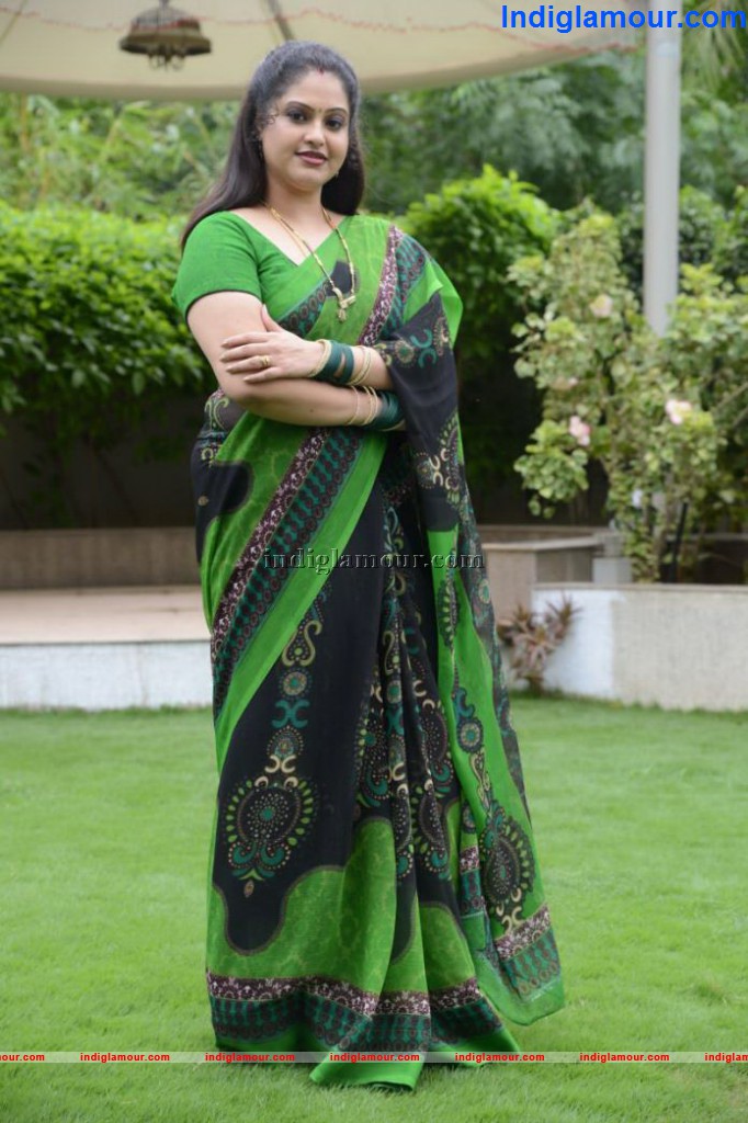 Raasi Actress hd photo