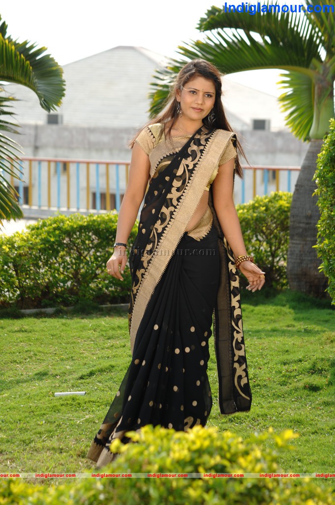Siri Actress hd photo