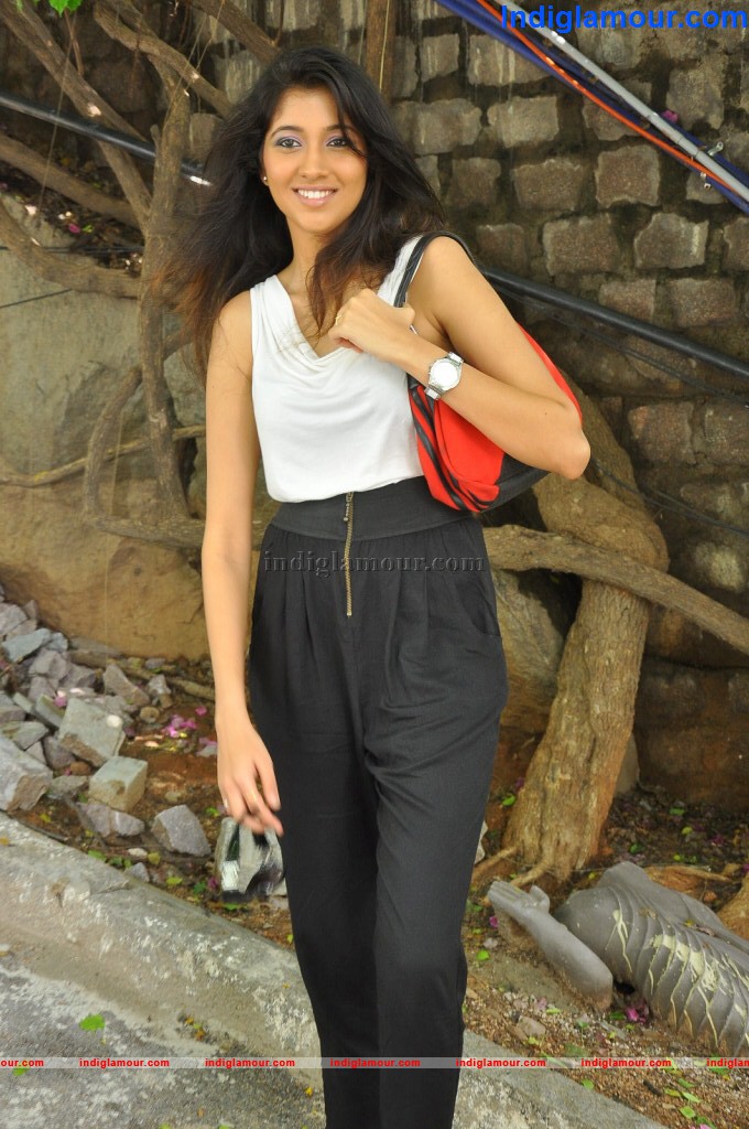 Akhila Actress hd photo