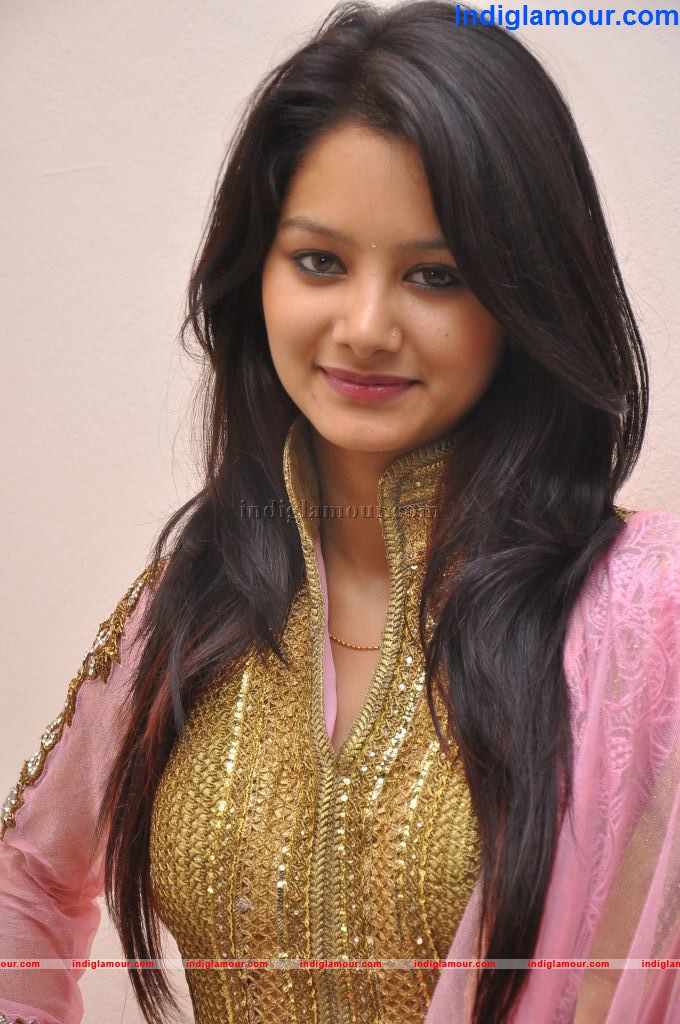 Monika Actress hd photo