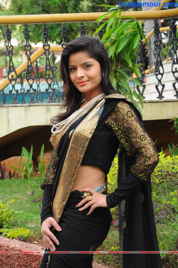 Gehana Actress hd photo