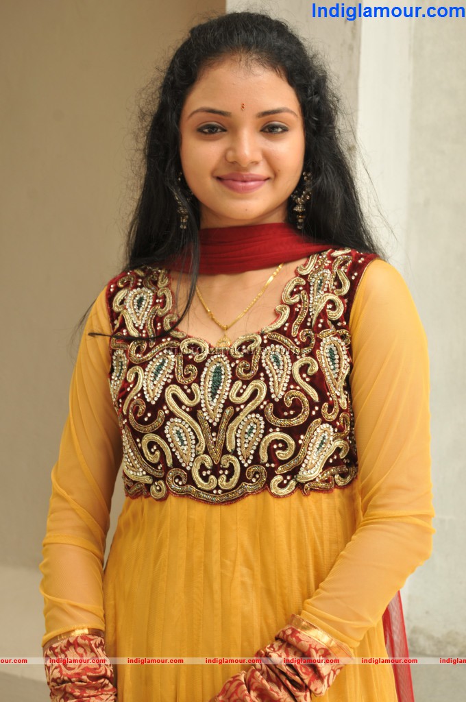 Supraja Actress hd photo