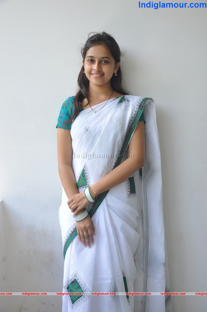Sri Divya Actress hd photo