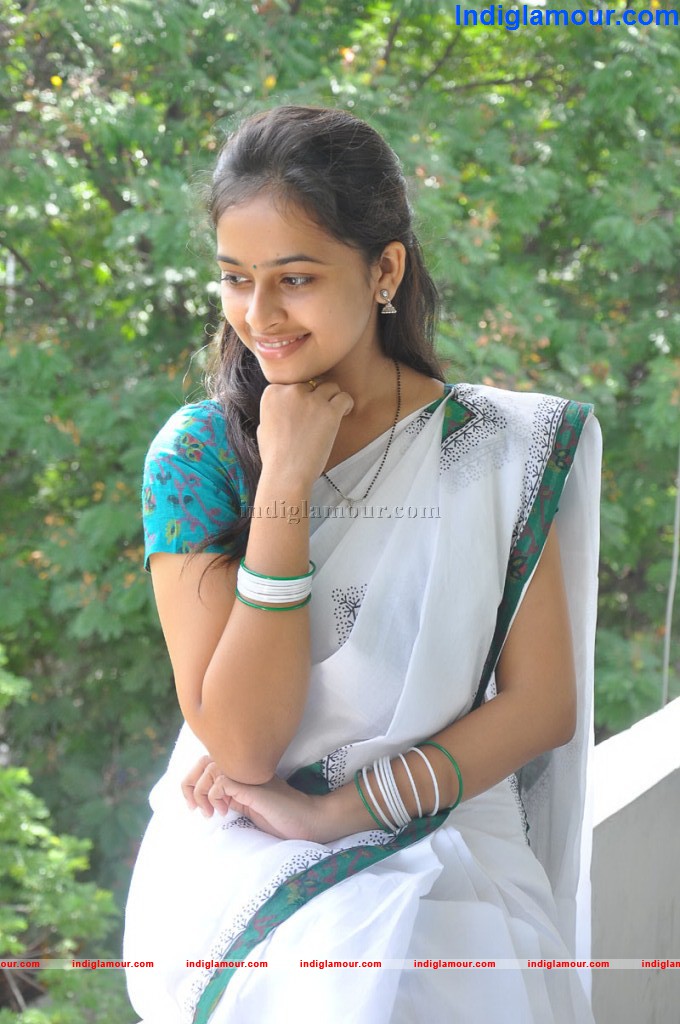 Sri Divya Actress hd photo