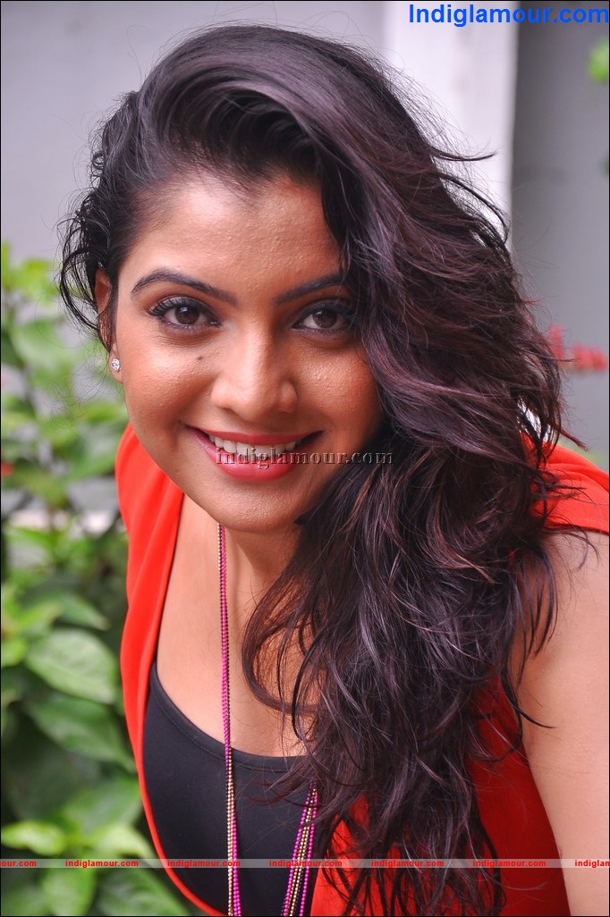 Madhuri Itagi Actress hd photo