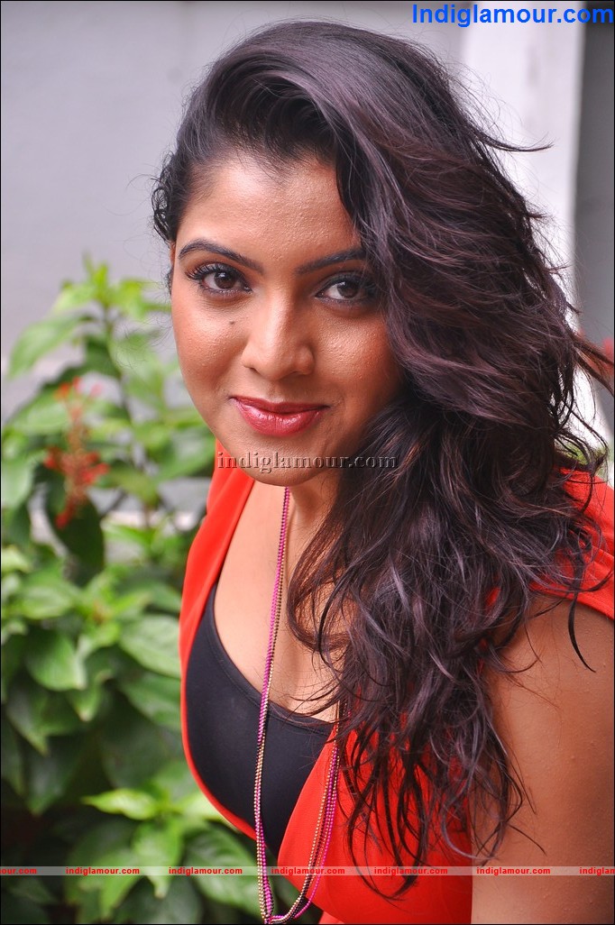 Madhuri Itagi Actress hd photo