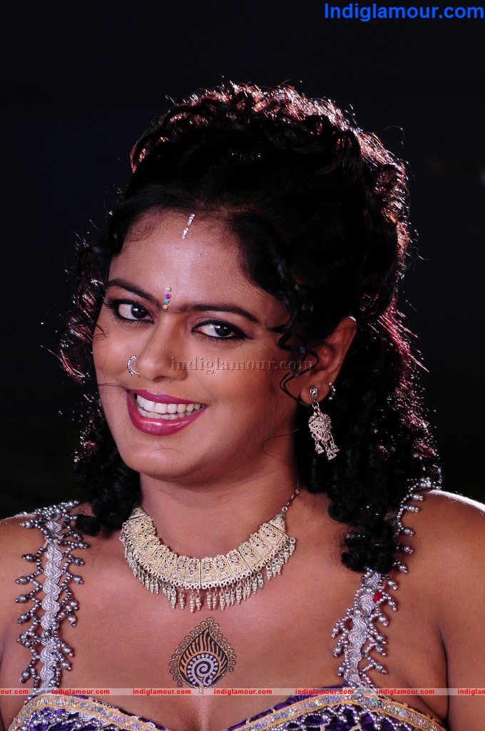 Vahini Actress hd photo