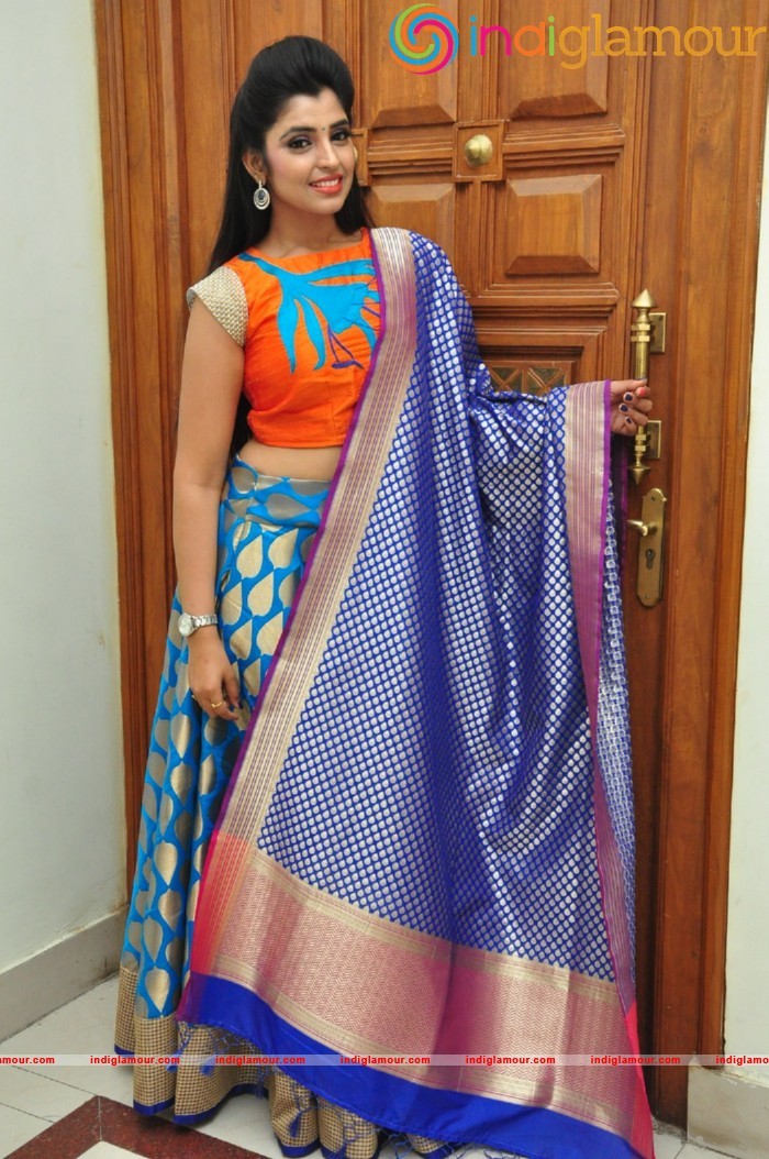 Syamala Actress hd photo