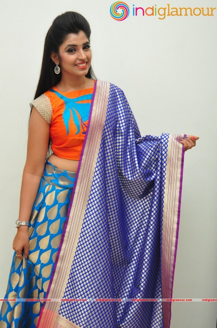 Syamala Actress hd photo