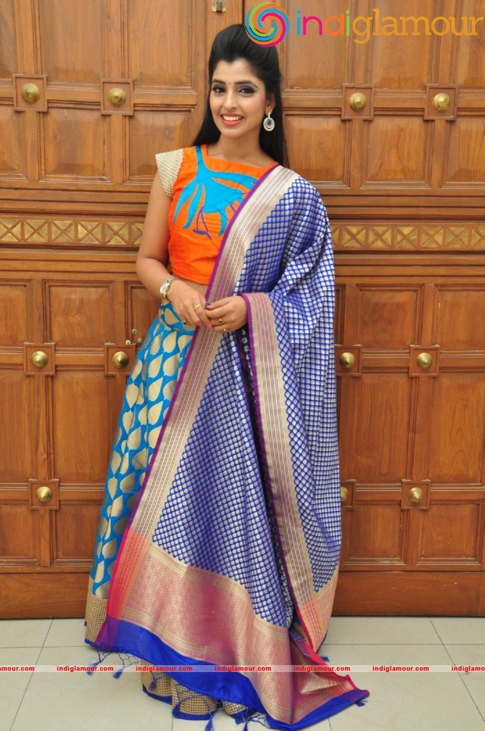 Syamala Actress hd photo