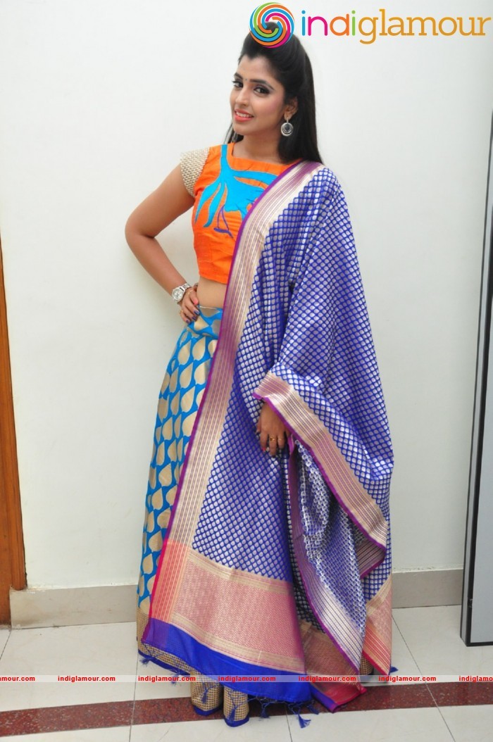 Syamala Actress hd photo