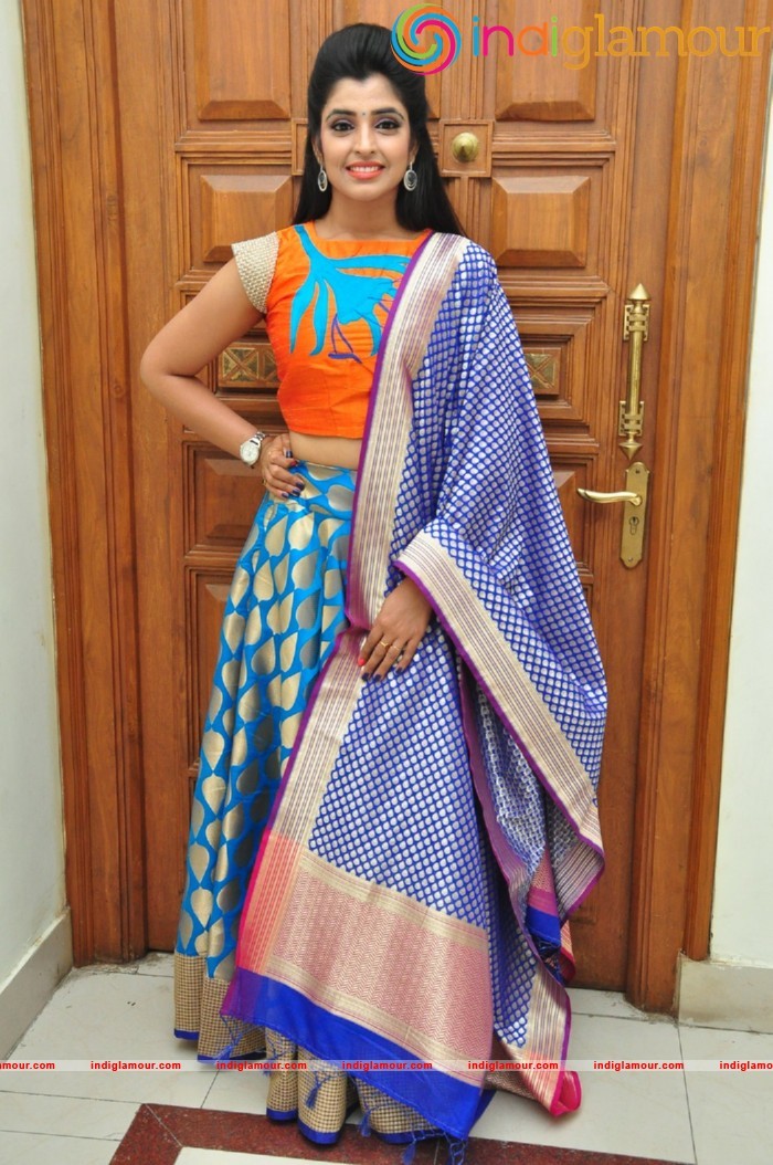 Syamala Actress hd photo