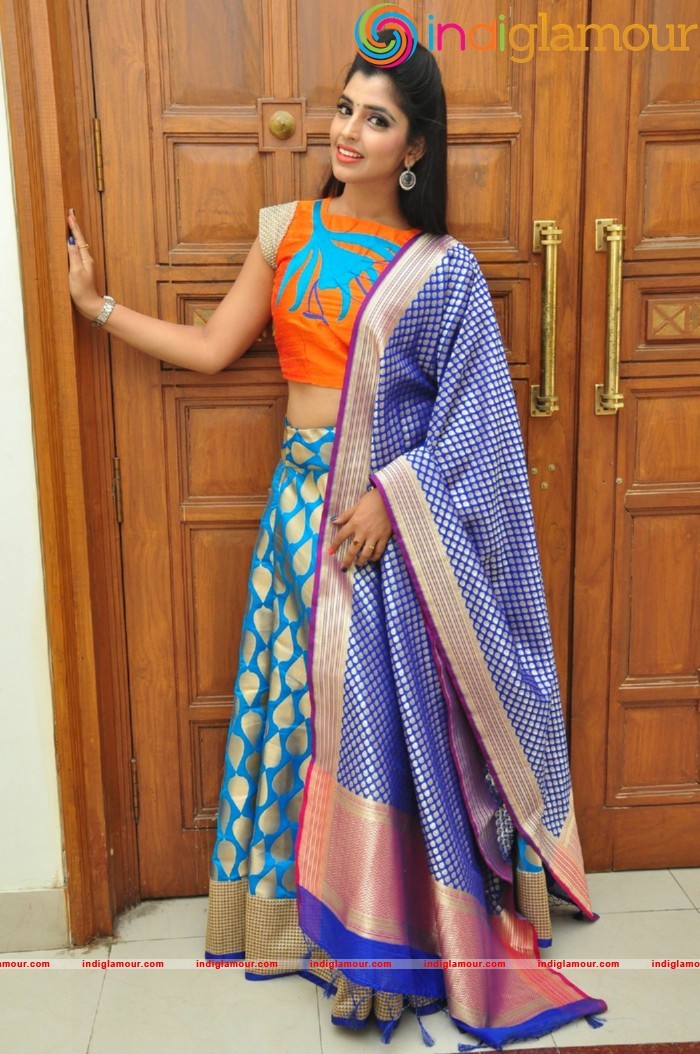 Syamala Actress hd photo