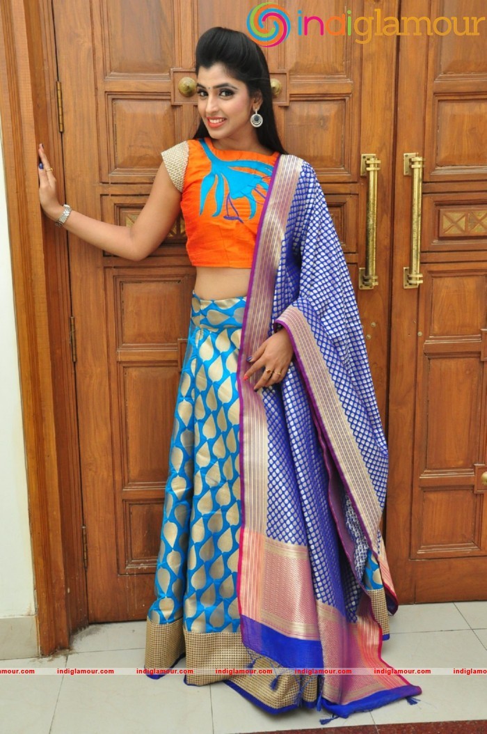 Syamala Actress hd photo