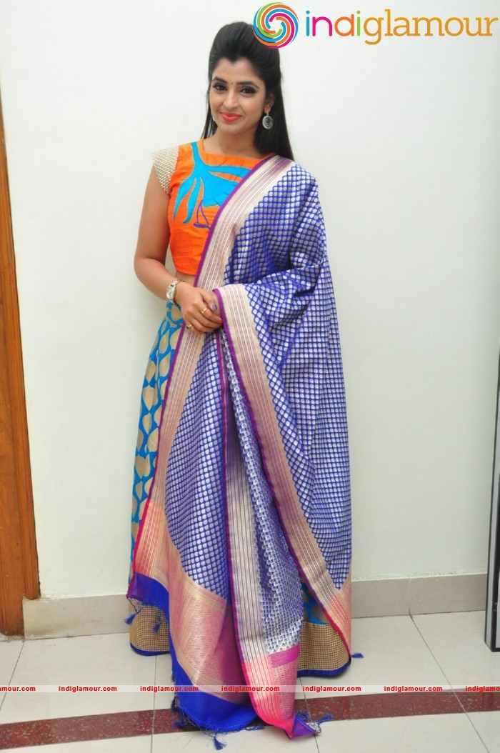 Syamala Actress hd photo