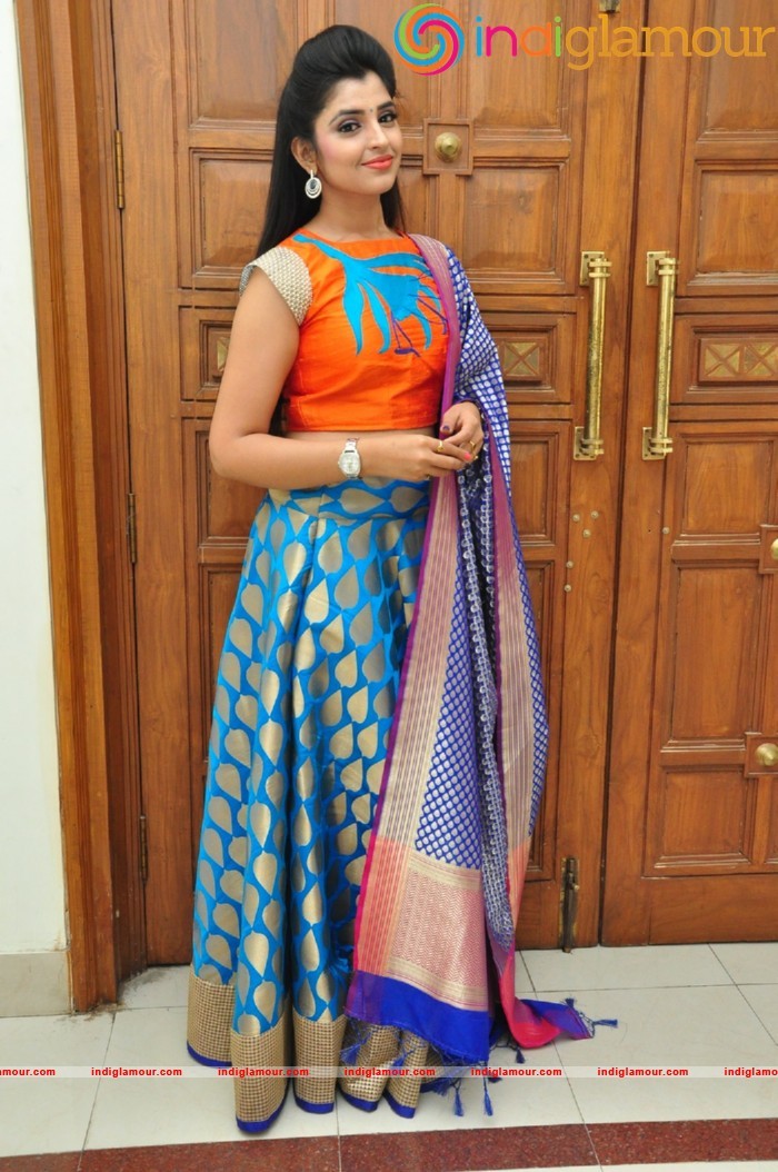 Syamala Actress hd photo