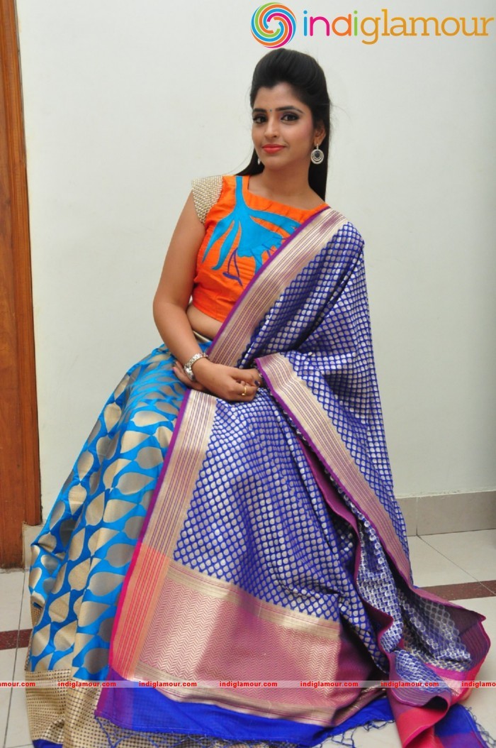 Syamala Actress hd photo