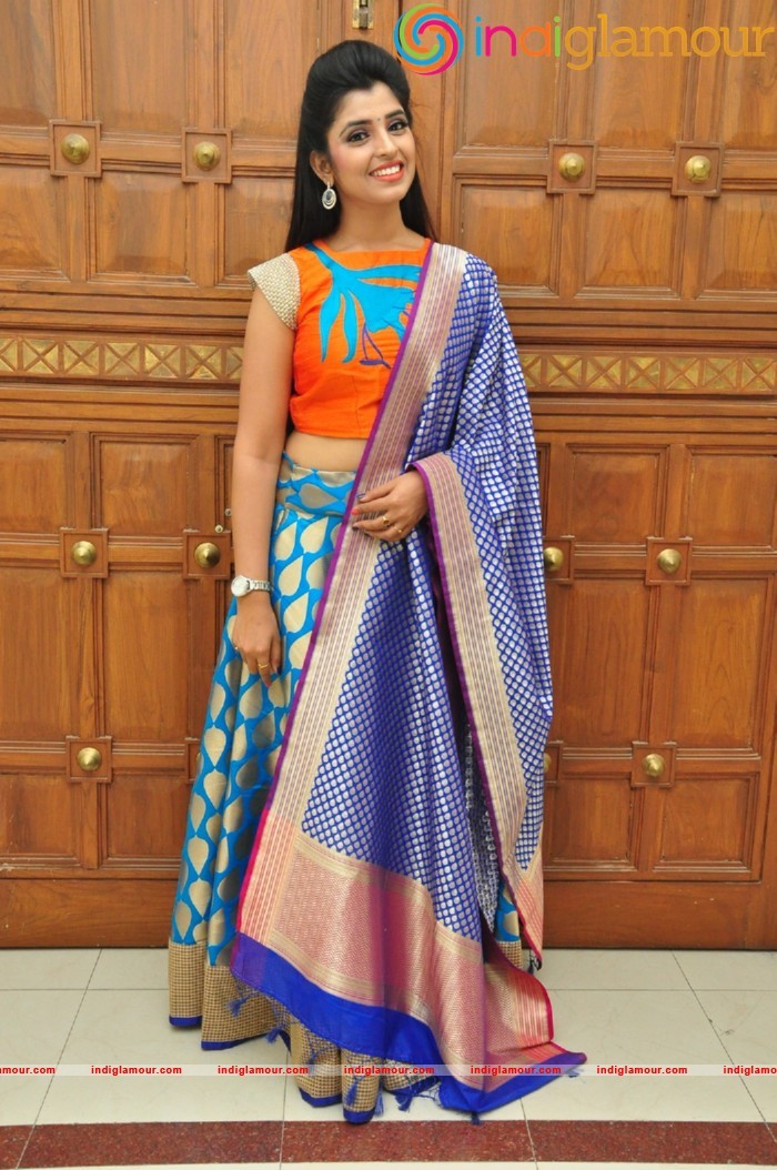 Syamala Actress hd photo
