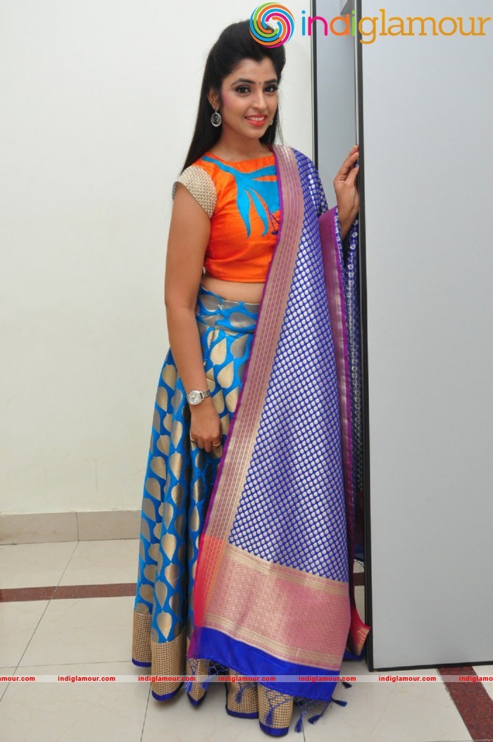 Syamala Actress hd photo