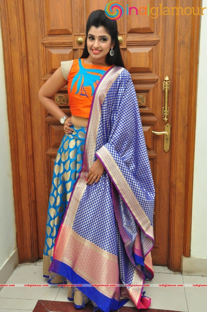 Syamala Actress hd photo