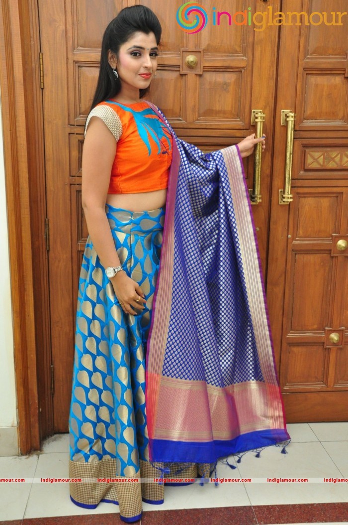 Syamala Actress hd photo