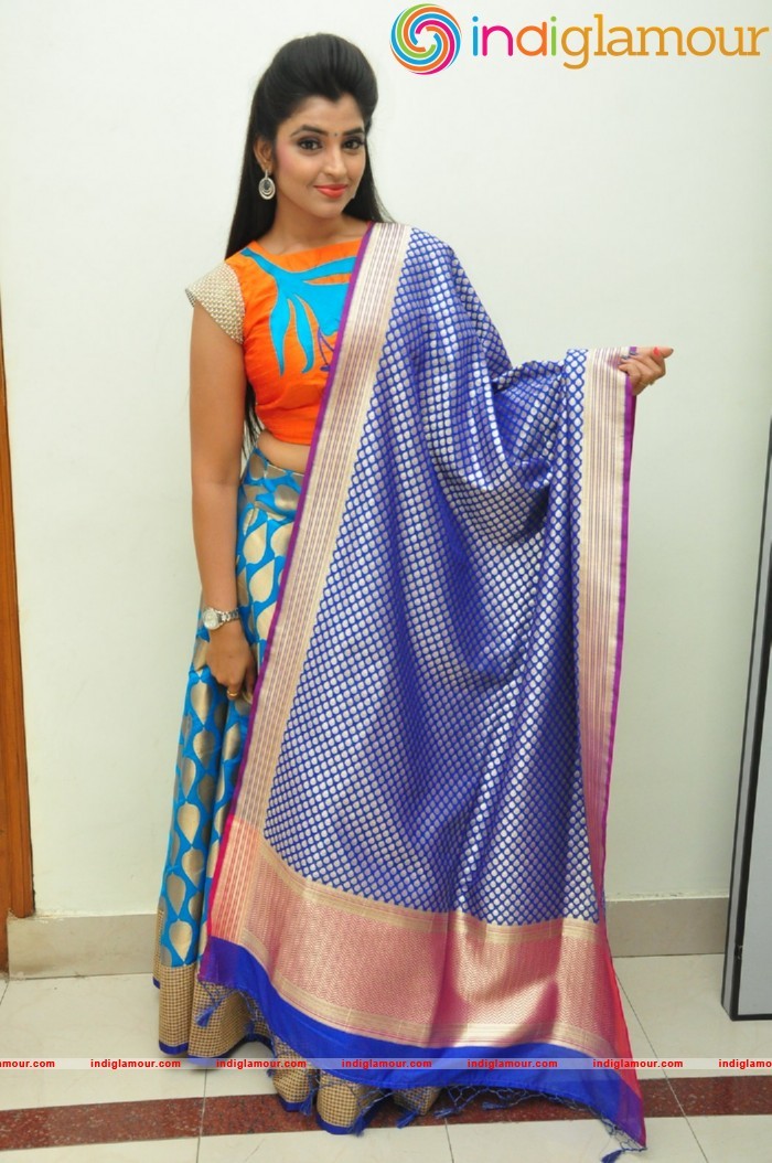 Syamala Actress hd photo